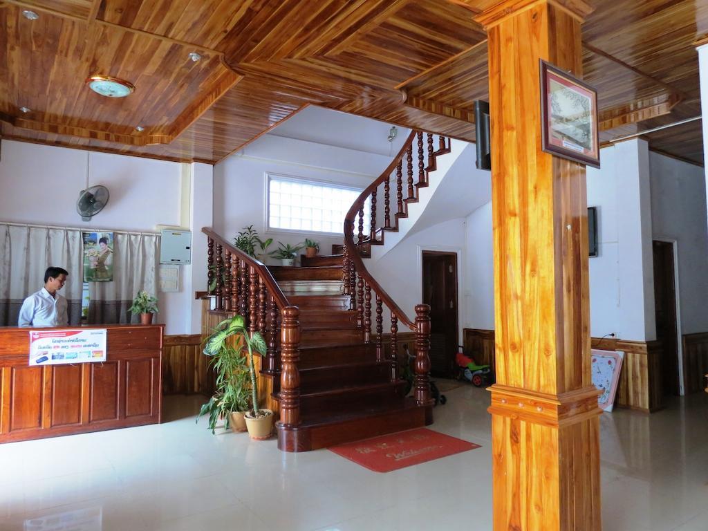 Kingmala Guesthouse Luang Namtha Extérieur photo